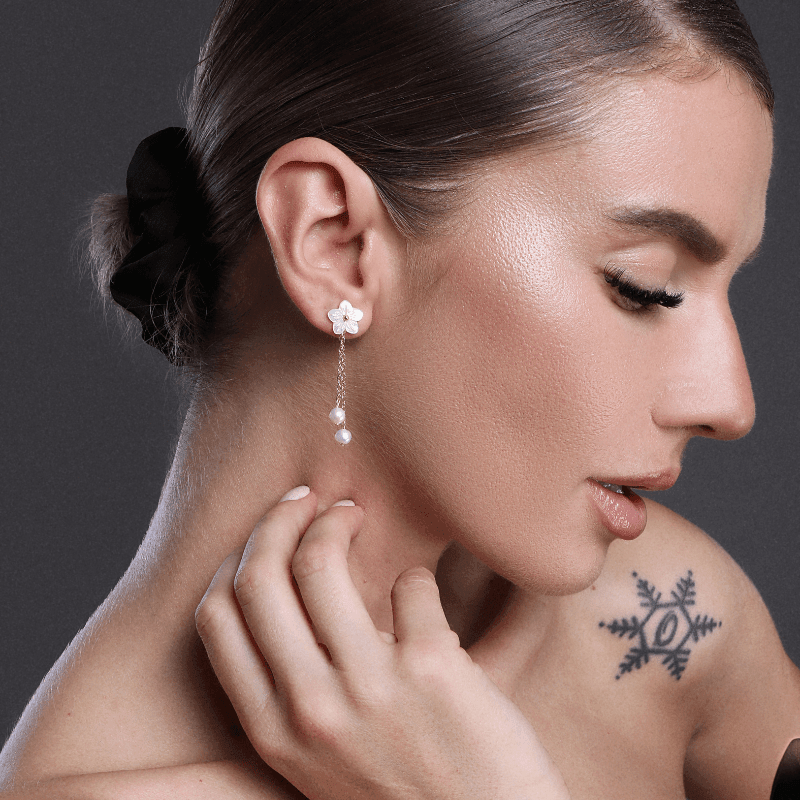 Orecchini Floreali con Perle a Cascata