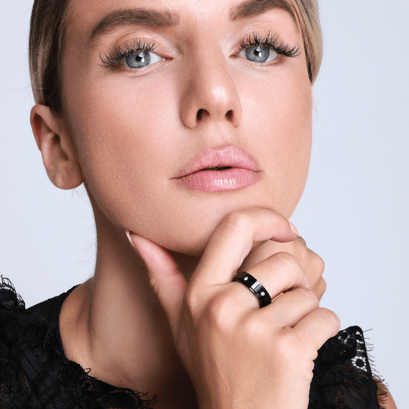 Anello Argentato “Eleganza e Semplicità”