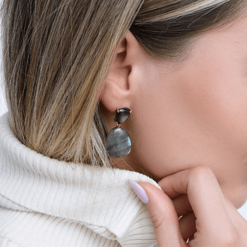 Orecchini "Serenità Notturna" a Pendente in Labradorite e Apatite