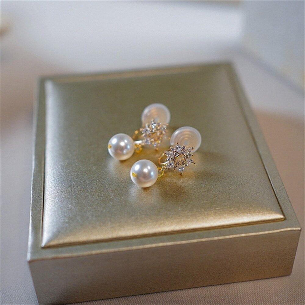 Orecchini Fiocco di Neve con Perle “Eleganza Glaciale”