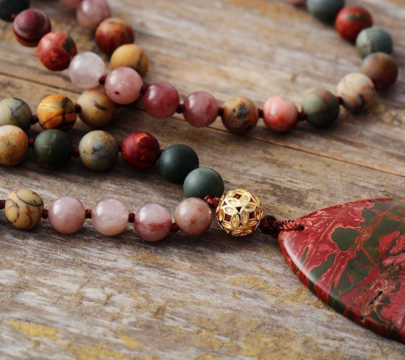 Collana "Foglia Antica" in Onice e Diaspro con Perline