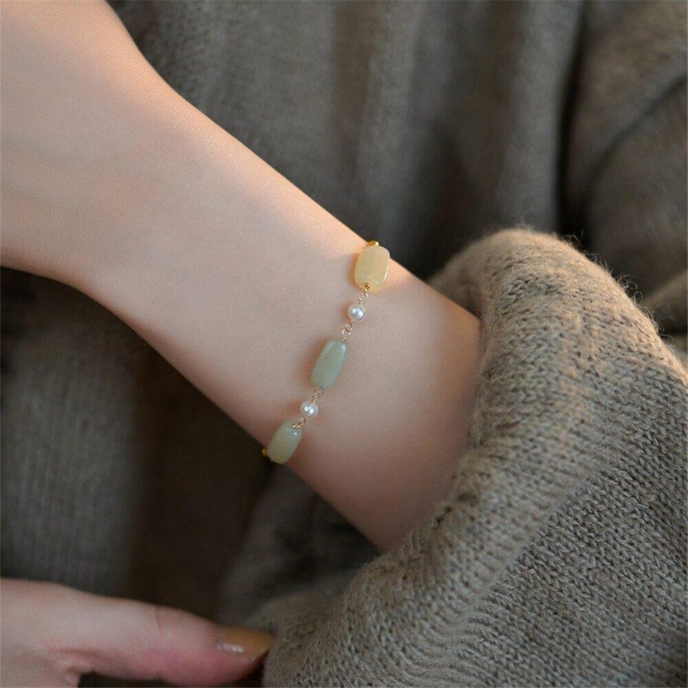 Bracciale "Sentiero di Prosperità" in Giada Verde e Perle