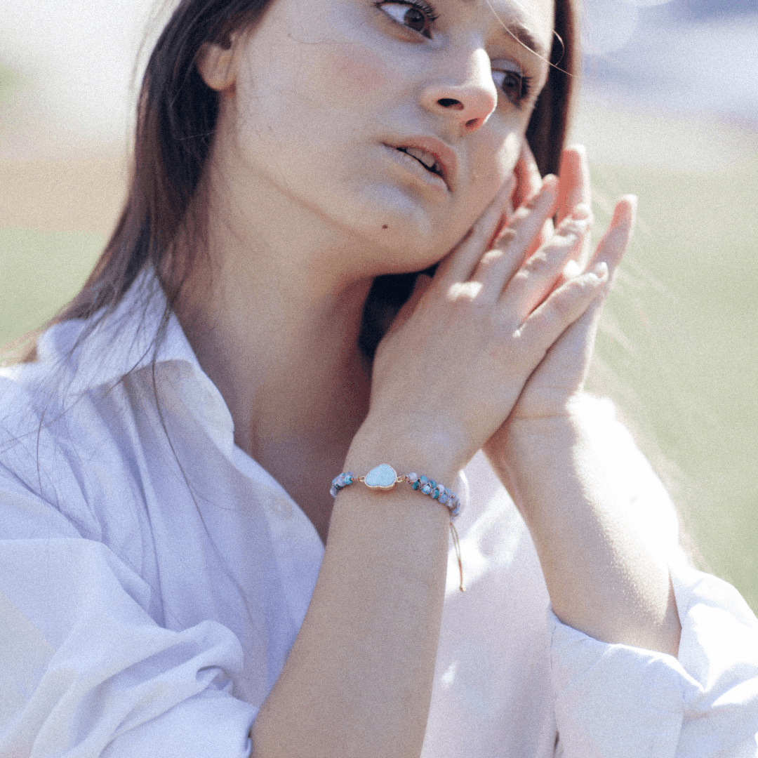 Braccialetto Intrecciato "Cuore Oceanico" in Opale