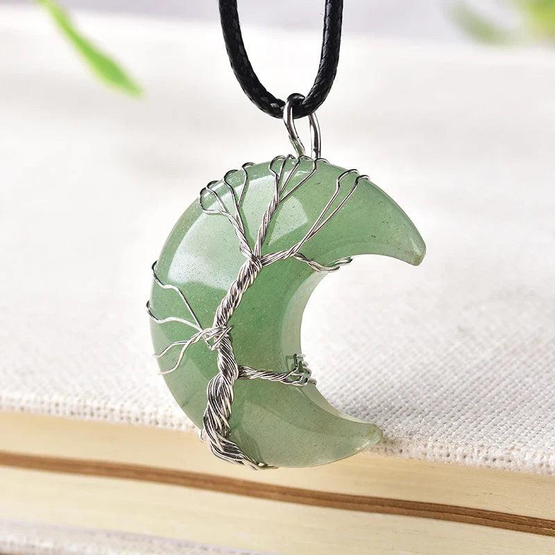 Collana di Pietre Naturali “Luce Lunare”
