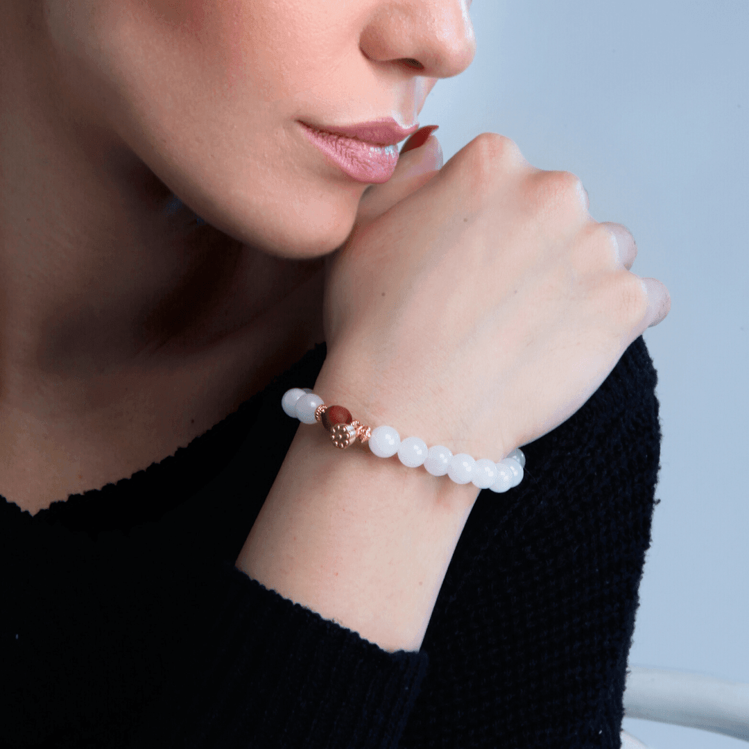 Bracciale "Energia Naturale" con Ciondolo in Legno di Sandalo e Giada