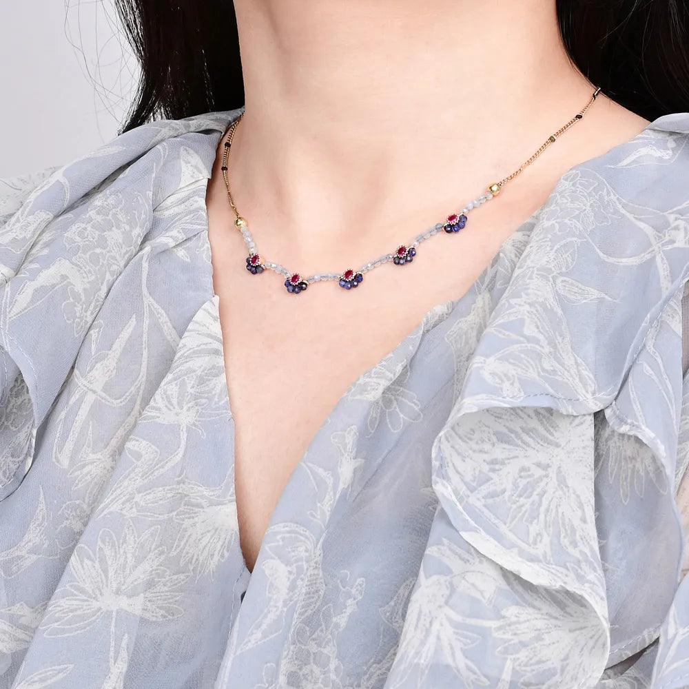 Collana di Opale e Sodalite “Fiore Celeste”