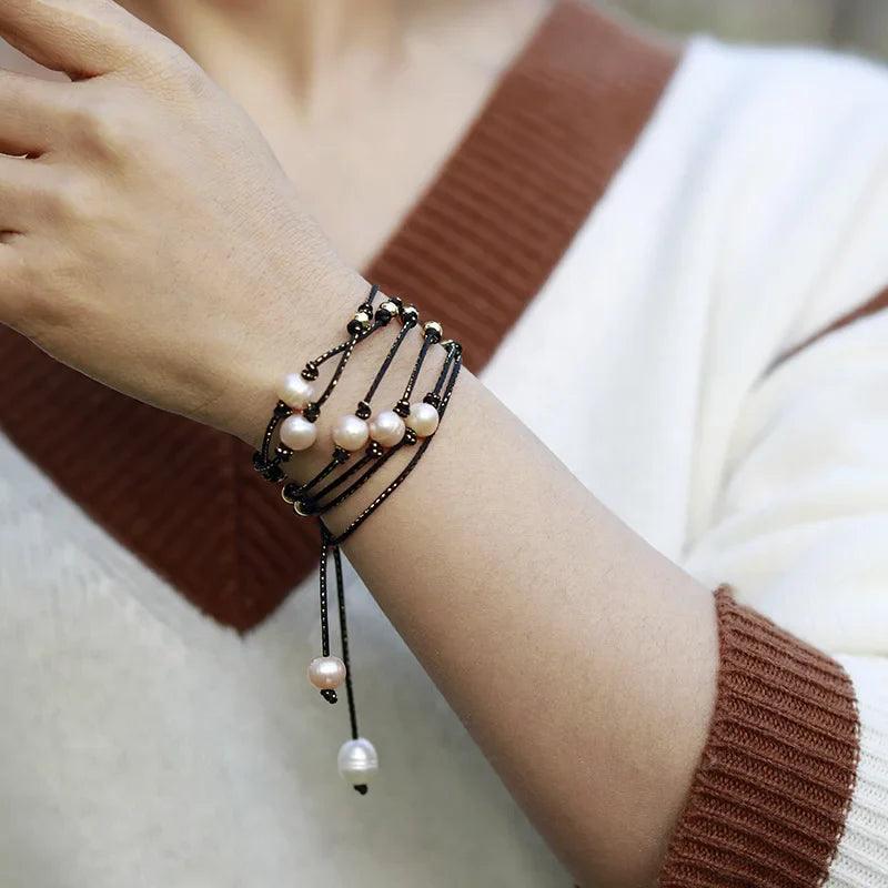 Collana a Girocollo di Perle “Eleganza Notturna”