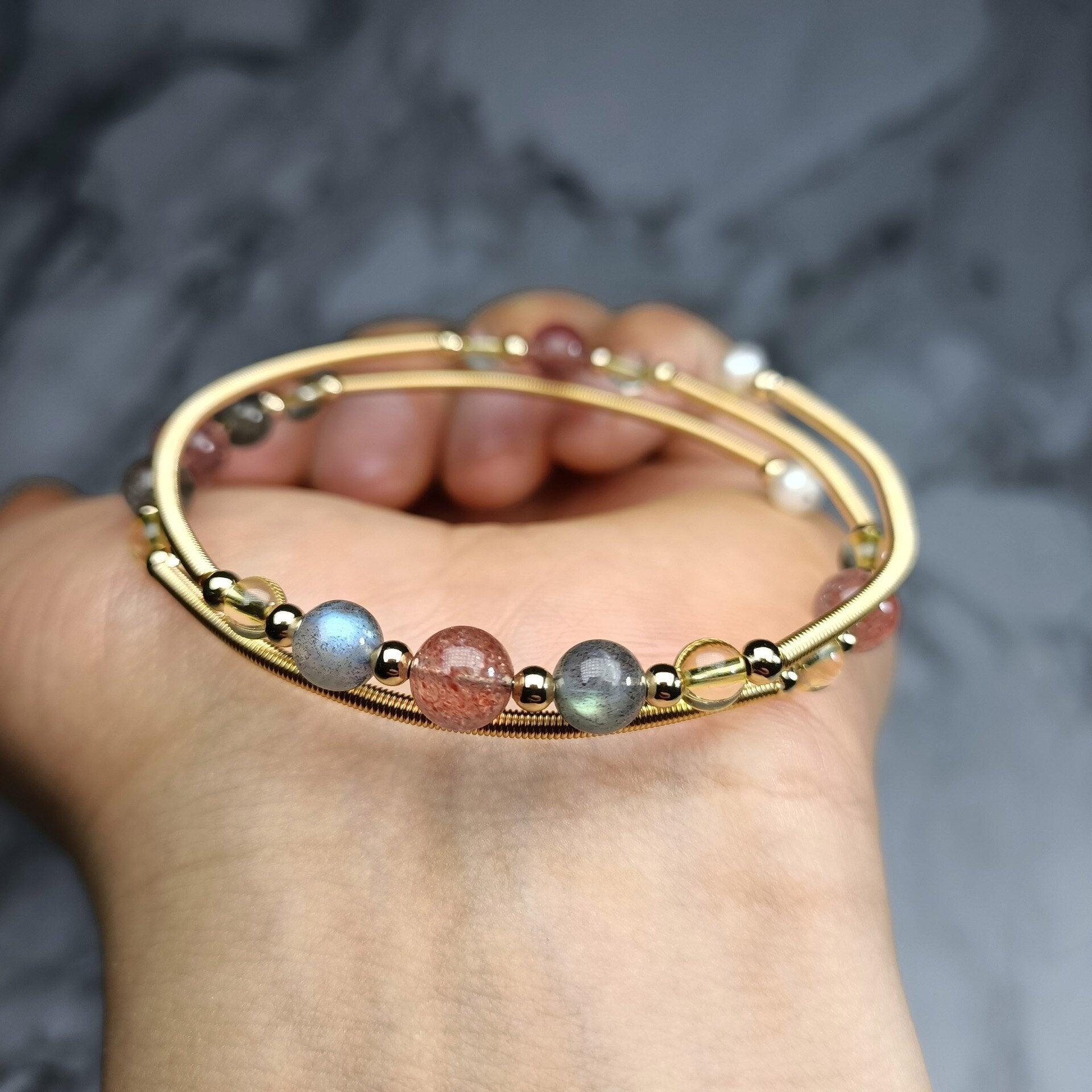 Bracciale "Cerchio dell’Abbondanza" con Quarzo Fragola e Labradorite