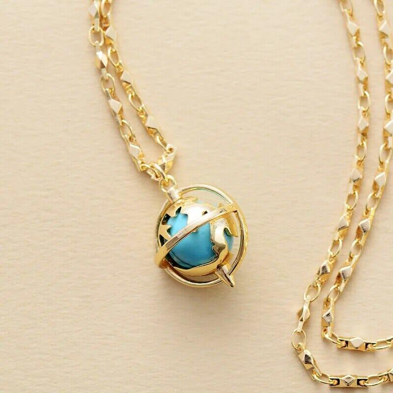 Collana in Turchese “Abbraccio Dorato della Terra”