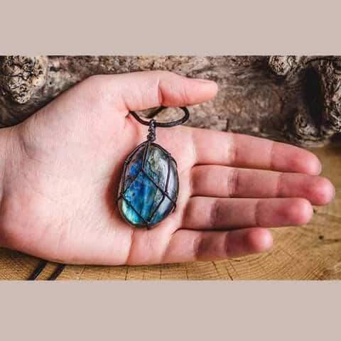 Collana "Cuore di Drago" in labradorite