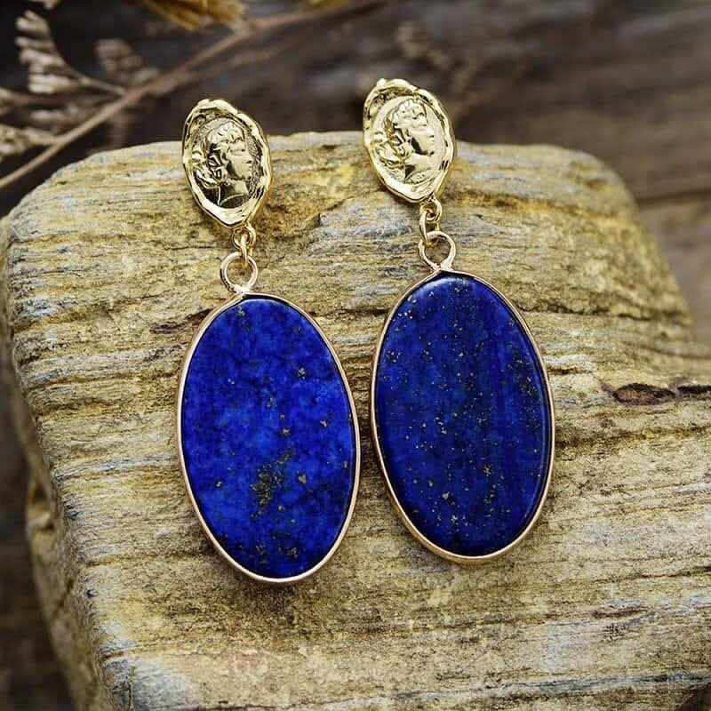 Orecchini "Incanto Blu" in Oro con Lapislazzuli: Eleganza Femminile