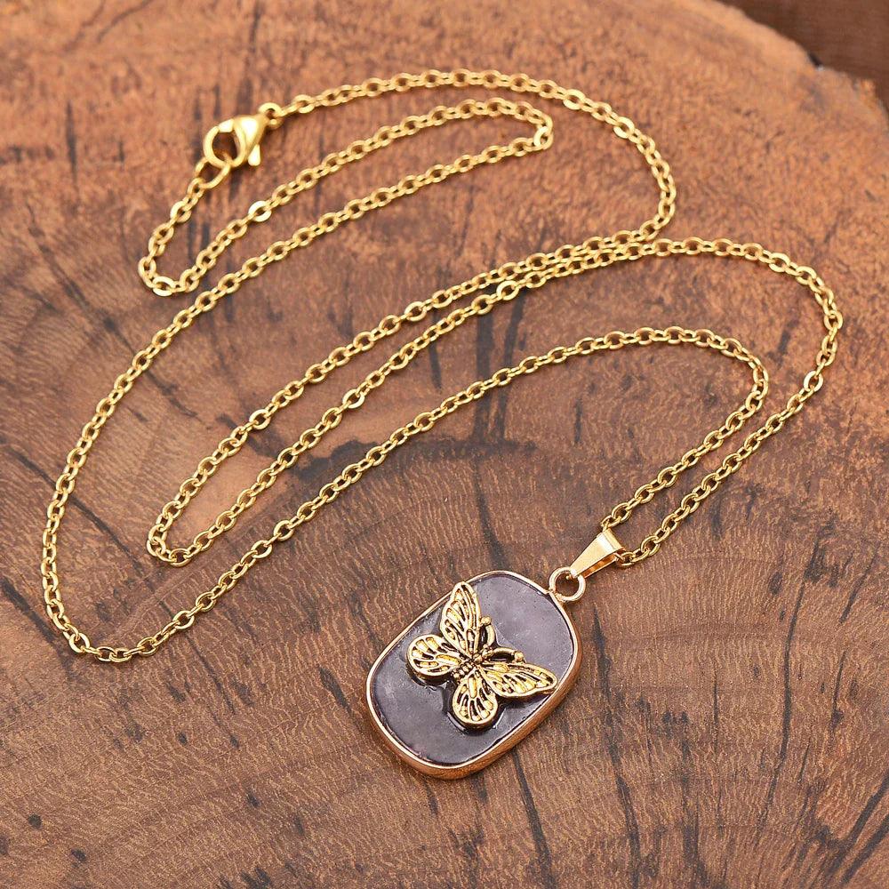 Collana con Ciondolo “Luce Dorata della Tranquillità”